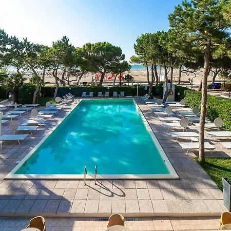 Hotel American 3*