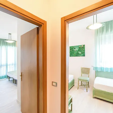 American Hotel 3*