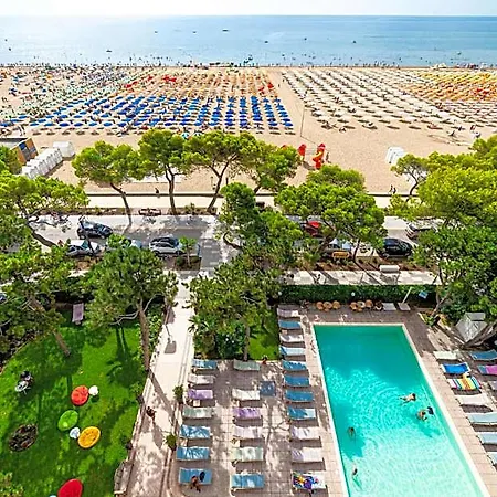 Ξενοδοχείο American 3*