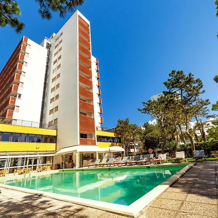 American Hotel 3*