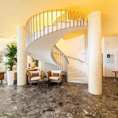 Hotel American