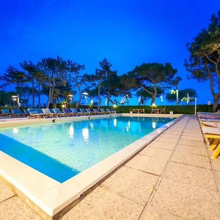 American 3* ליגננו סביאדורו